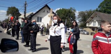 Pe traseul străbătut de cortegiu
