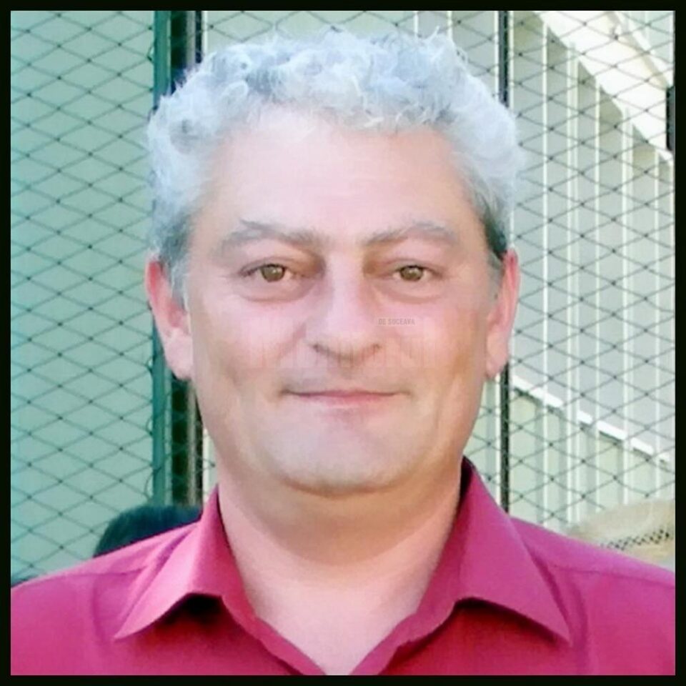Profesorul de istorie Daniel Toderaș, de la Colegiul „Petru Rareș”, s-a stins din viață la 48 de ani Profesorul de istorie Daniel Toderaș, de la Colegiul „Petru Rareș”, s-a stins din viață la 48 de ani