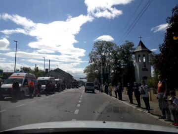 Arhipăstorul Bucovinei a plecat spre locul de veci pe un drum udat de lacrimi și presărat cu flori