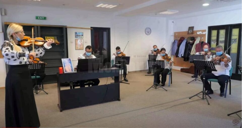 Ansamblul „Ciprian Porumbescu” a interpretat „Balada” lui Ciprian Porumbescu în semn de omagiu față de ÎPS Pimen Ansamblul „Ciprian Porumbescu” a interpretat „Balada” lui Ciprian Porumbescu în semn de omagiu față de ÎPS Pimen