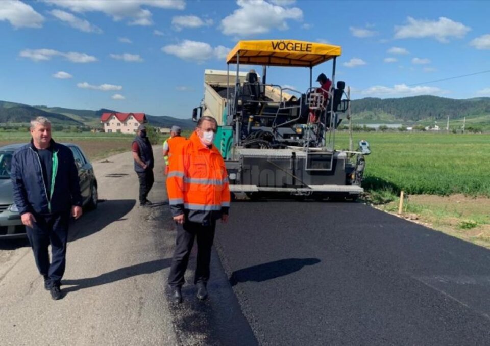 Gheorghe Flutur a inspectat lucrarile de pe drumul Malini -Slatina