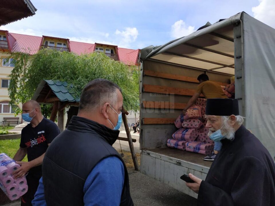 Un prim transport a fost realizat ieri la Căminul de bătrâni de la Mănăstirea Bogdănești