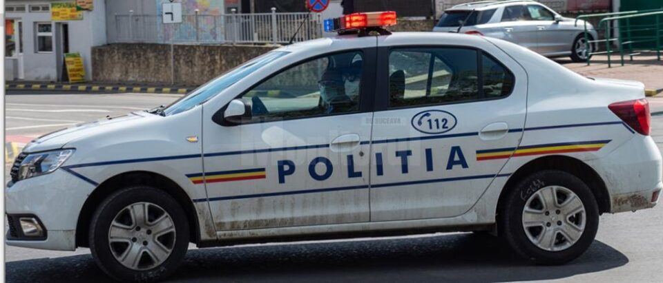 Polițiști din București și nouă județe acționează în Suceava pentru combaterea tăierilor ilegale de arbori Polițiști din București și nouă județe acționează în Suceava pentru combaterea tăierilor ilegale de arbori