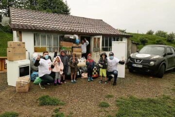 Noi donații pentru familia cu 10 copii din Râșca, din partea Fundației Umanitare Nord 2001/Sânge pentru România