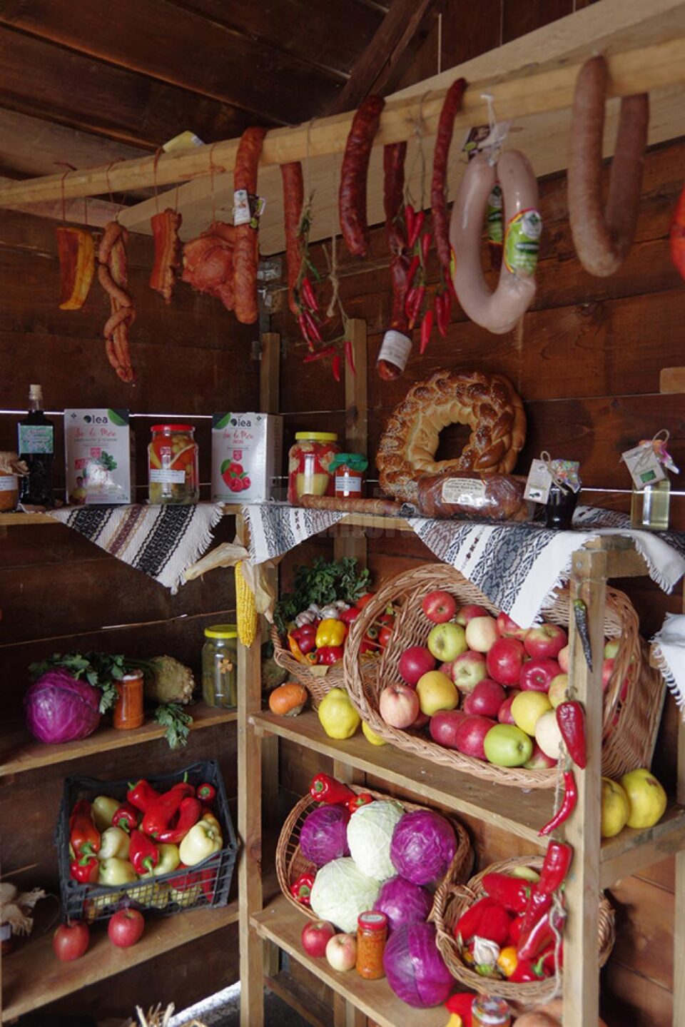 O mulțime de produse din Bucovina ar putea fi înregistrate cu noua marcă -”Produs în Arie Naturală Protejată”