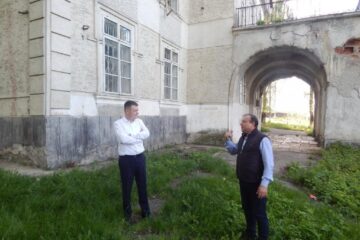 Bogdan Gheorghiu a vizitat casa boierească din Liteni primită ca donație de Ministerul Culturii