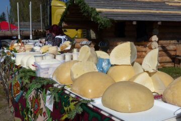 O mulțime de produse din Bucovina ar putea fi înregistrate cu noua marcă -”Produs în Arie Naturală Protejată”