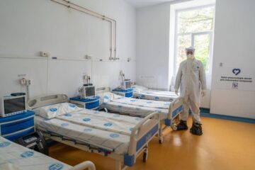 Crucea Rosie Suceava continuă să facă donații către spitalele din județ