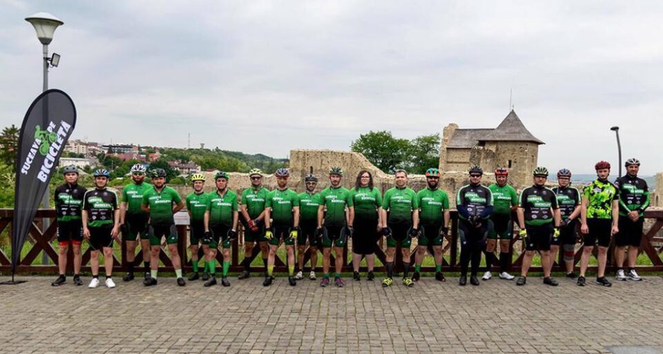 Asociația sportivă “Suceava pe Bicicletă” și-a reluat activitățile - fotografie de grup la Cetate