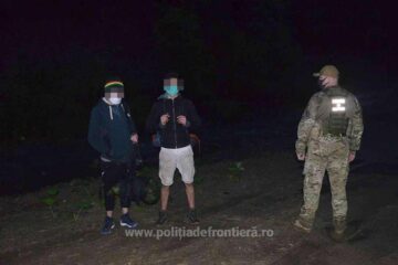 Doi algerieni, reținuți de polițiștii de frontieră suceveni
