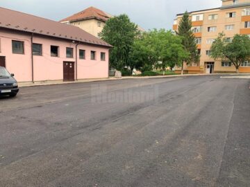 O nouă parcare de reședință finalizată în Obcini, unde alte trei sunt în lucru