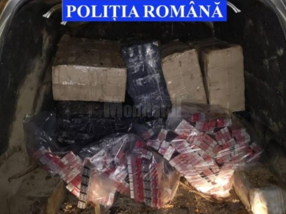 Peste 5500 de pachete cu țigări de contrabandă ascunse într-o autoutilitară cu lemne
