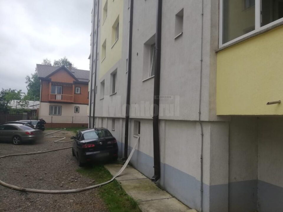 Pompierii au actionat cu o autospeciala de mare capacitate pentru evacuarea apei din subsol