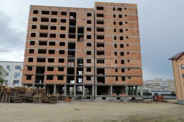 Blocul va fi finalizat până la începutul lui august 2021