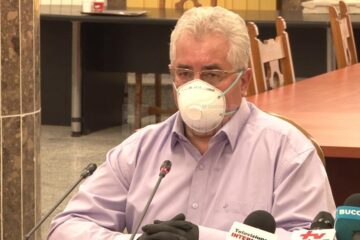Primarul Sucevei, Ion Lungu, în conferință de presă, pe timp de pandemie