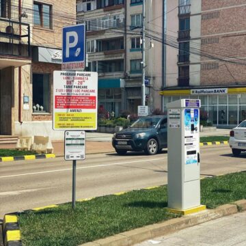 Amenzile pentru parcare, imprimate cu fotografia mașinii, pot fi achitate și online
