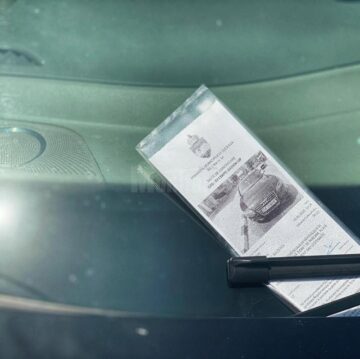 Amenzile pentru parcare, imprimate cu fotografia mașinii, pot fi achitate și online