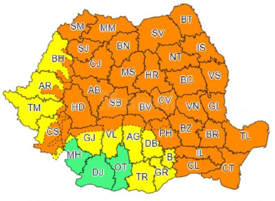 Județul Suceava rămâne sub cod portocaliu de ploi, vijelii, descărcări electrice și grindină