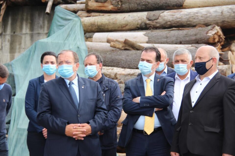 Flutur și Orban au participat la semnarea contractului de începere a lucrărilor la o nouă magistrală de gaz Flutur și Orban au participat la semnarea contractului de începere a lucrărilor la o nouă magistrală de gaz