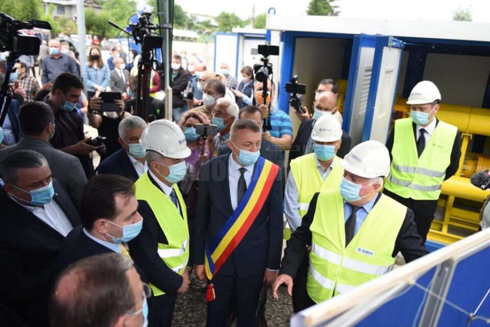 Primarul din Moara a fost felicitat de premier pentru construcția noii rețele de gaz
