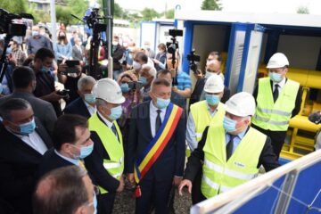 Primarul din Moara a fost felicitat de premier pentru construcția noii rețele de gaz
