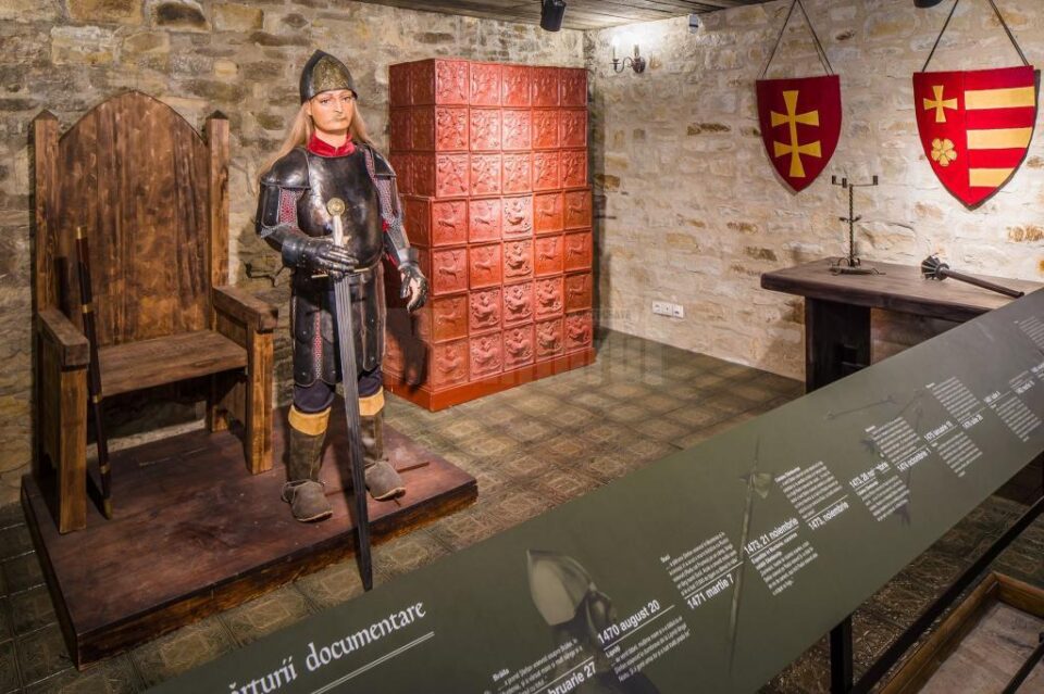 Tur autoghidat, în patru limbi, pentru vizitatorii Cetății de Scaun a Sucevei