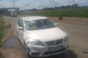 Autoturismul care a lovit violent biciclista