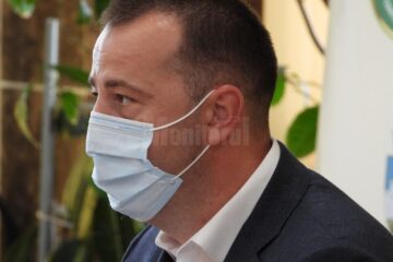 Viceprimarul Lucian Harșovschi a precizat că notele de constatare se pot achita și online, pe amenzi.primariasv.ro