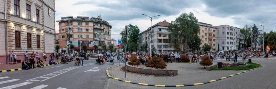 Spectacolul-concert „Pisici”, aplaudat de zeci de suceveni