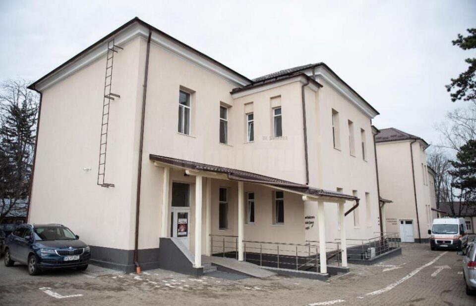 Pacientii asimptomatici se pot externa acum mai devreme