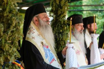 Sobor de arhierei și preoți la slujba parastasului de 40 de zile pentru ÎPS Pimen