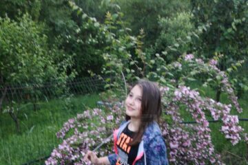 Sonia Grunichevici expune 30 de tablouri de pictură și grafică, la Muzeul de Științe ale Naturii