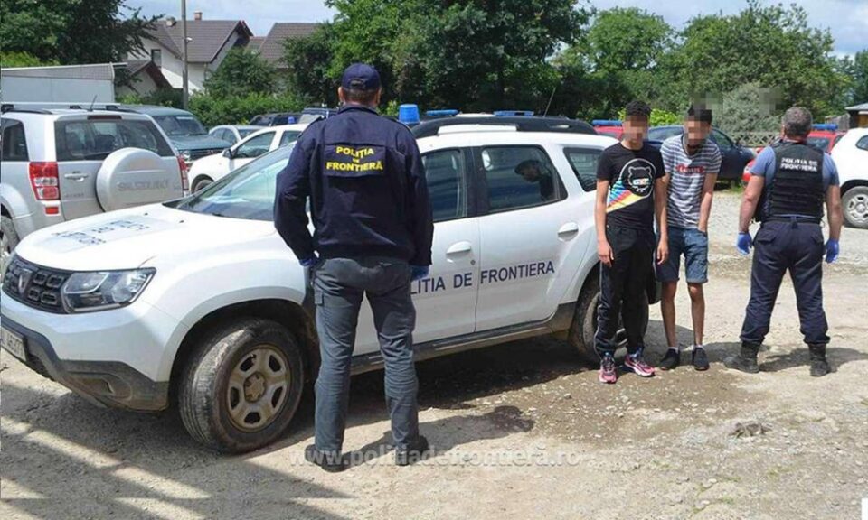 Doi migranți africani, reținuți lângă granița româno-ucraineană