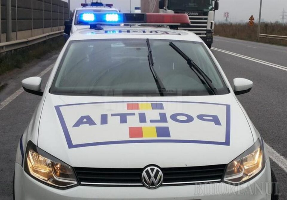 Echipaj de politia la locul accidentului