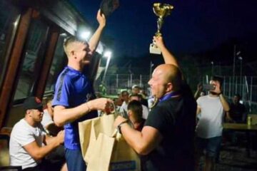 Dorin Goian, alături de partenerul său Eugen Airoaie, sărbătorind câștigarea ediției a II-a a Cupei Bucovina