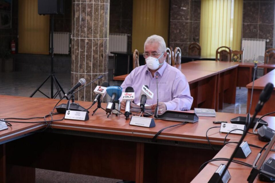 Ion Lungu: ”Când nici Primăria nu dispune de bani, nu avem de unde să acordăm facilități” Ion Lungu: ”Când nici Primăria nu dispune de bani, nu avem de unde să acordăm facilități”