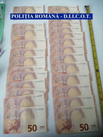 Bancnote false descoperite la perchezițiile domiciliare