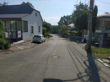 Coborârea spre Biserica Mirăuți