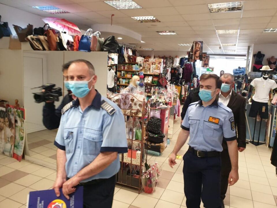 Controale în centre comerciale Controale în centre comerciale