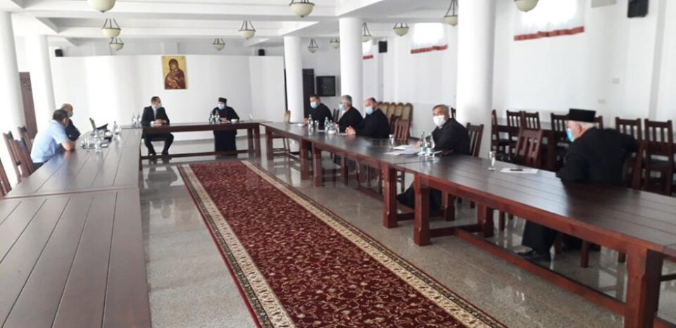 Întâlnire de lucru la Arhiepiscopie