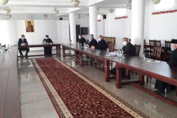 Întâlnire de lucru la Arhiepiscopie