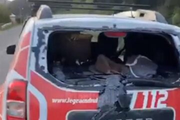 Distrugerile provocate mașinii lui Tiberiu Boșutar cu bâtele, de atacatori