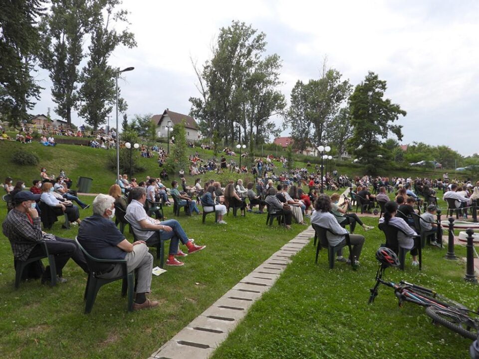 Zona de agrement a Sucevei, transformată într-o imensă sală de teatru în aer liber