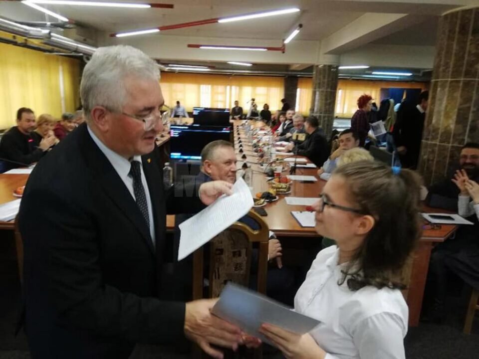 Festivitatea de premiere a elevilor de nota 10 are loc sâmbătă, 25 iulie, de la ora 10.00