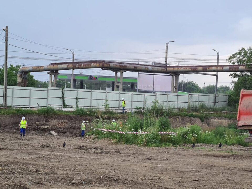 ”Monștrii de petrol”, moștenirea de la sediul defunctei Stații Peco din Burdujeni