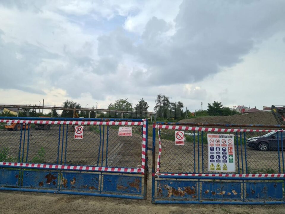 ”Monștrii de petrol”, moștenirea de la sediul defunctei Stații Peco din Burdujeni