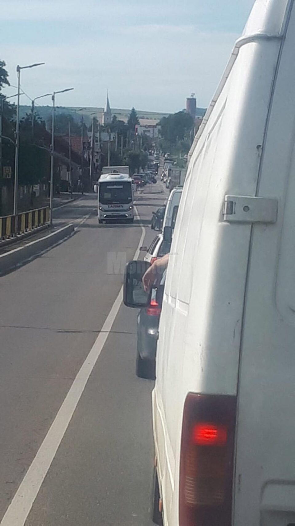 Șase mașini, implicate într-un accident pe E 85