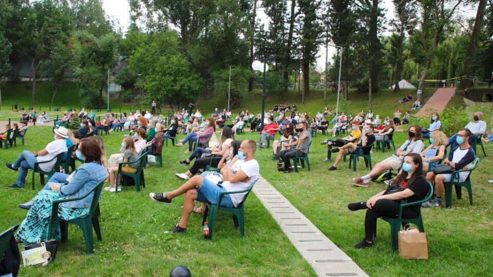 “Tragicomedia lui Don Cristóbal și a Rositei”, vineri, la zona de agrement