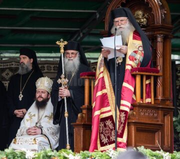 ÎPS Calinic a fost întronizat Arhiepiscop al Sucevei și Rădăuților