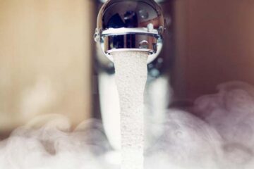 Apa calda nu se mai opreste in aceasta vara la robinetele sucevenilor